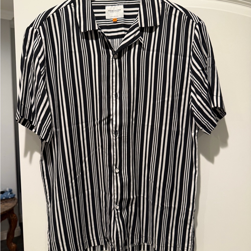 Denim & Flower Black and White Striped Casual Shirt